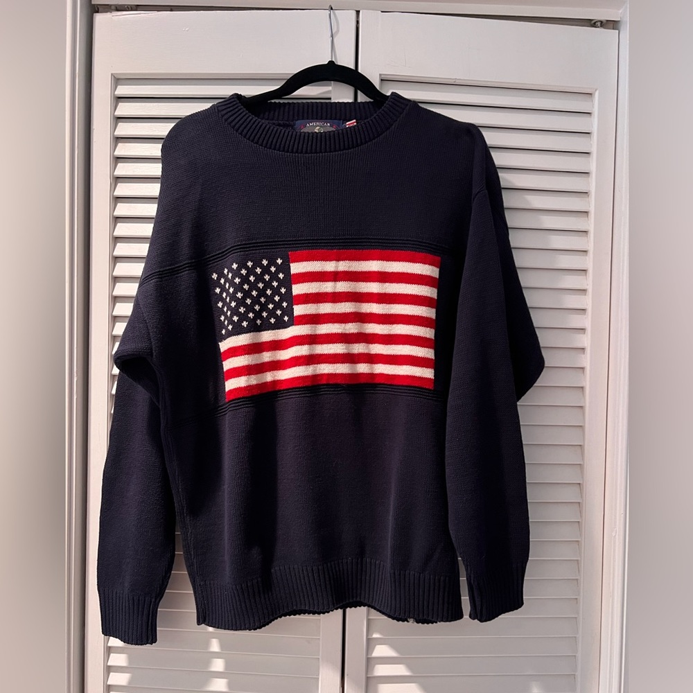 Size M vintage American flag sweater
